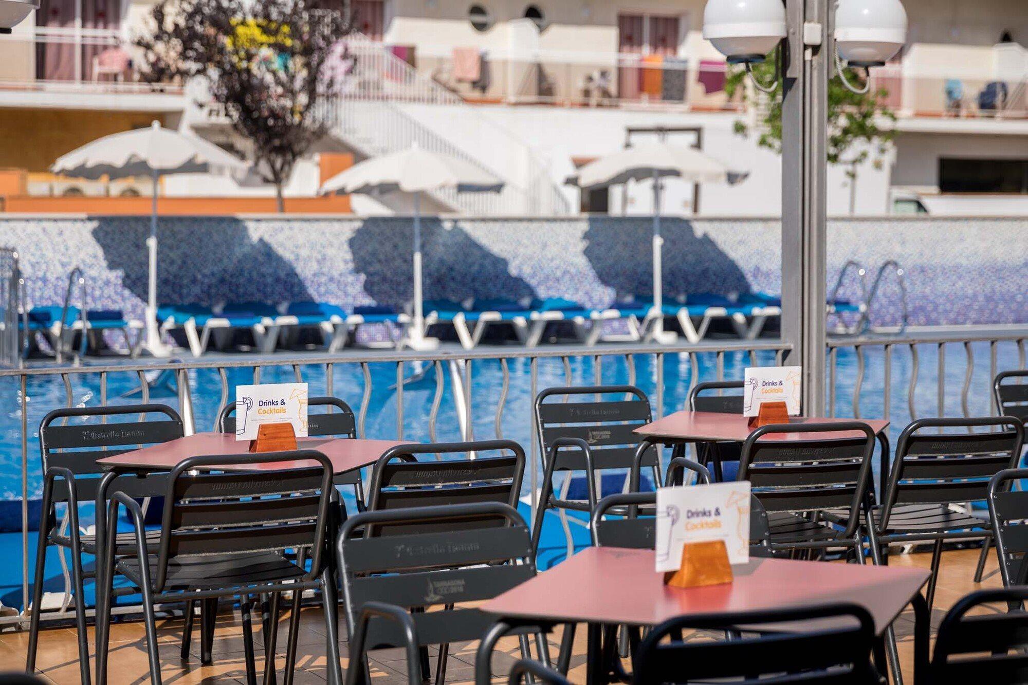 Hotel Cartago Nova By Alegria Malgrat de Mar Bagian luar foto