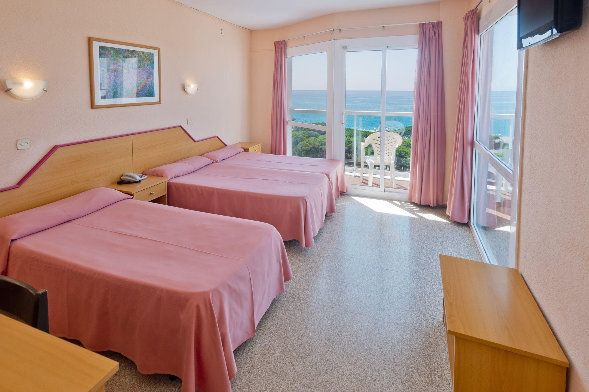Hotel Cartago Nova By Alegria Malgrat de Mar Bagian luar foto